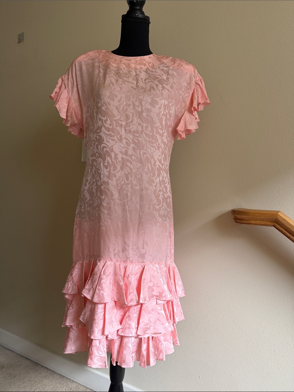 Vintage Adrianna Papell Pink Jacquard Ruffle-Hem Dress